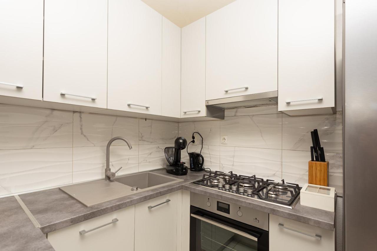 Apartman Nina ฮวาร์ ภายนอก รูปภาพ