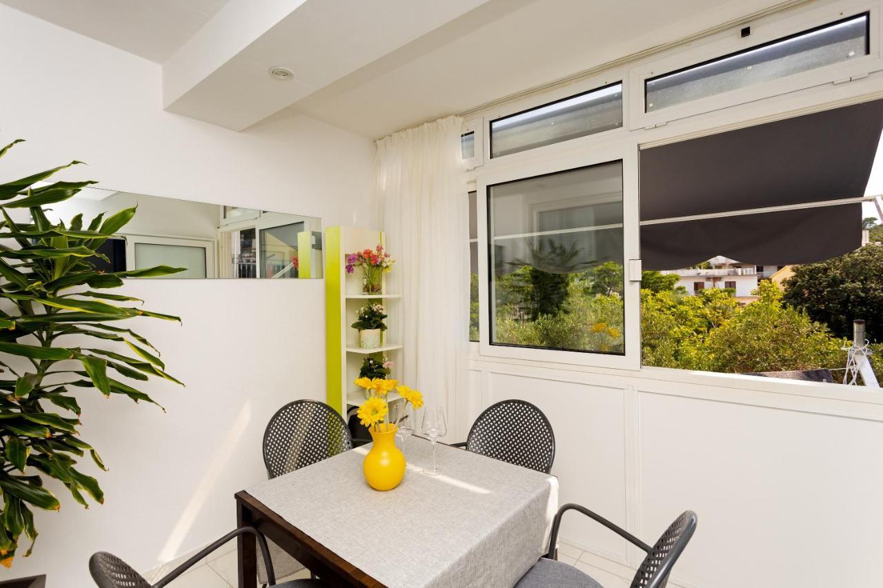 Apartman Nina ฮวาร์ ภายนอก รูปภาพ